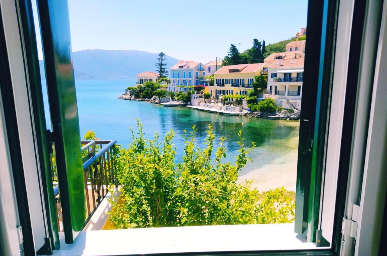Villa Ireni Waterfont Фискардо Екстериор снимка