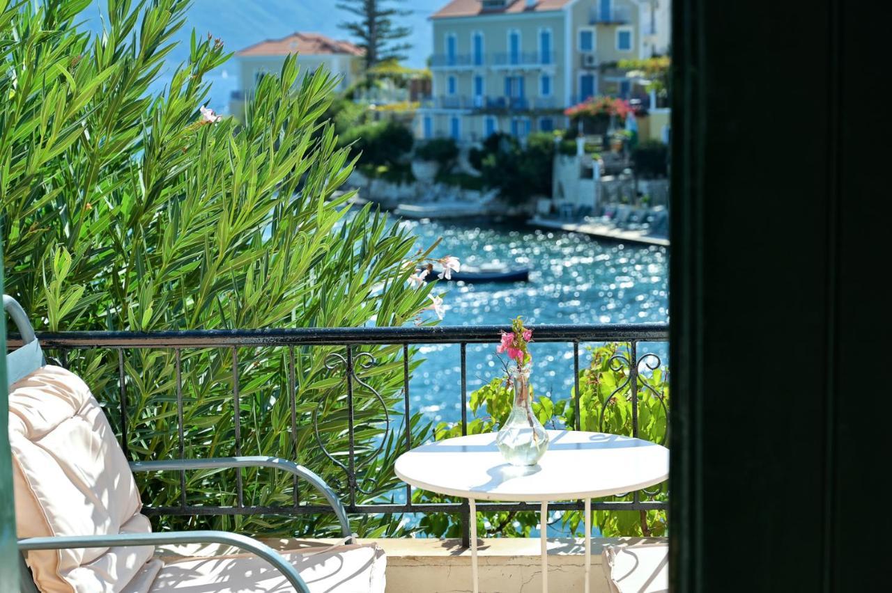 Villa Ireni Waterfont Фискардо Екстериор снимка