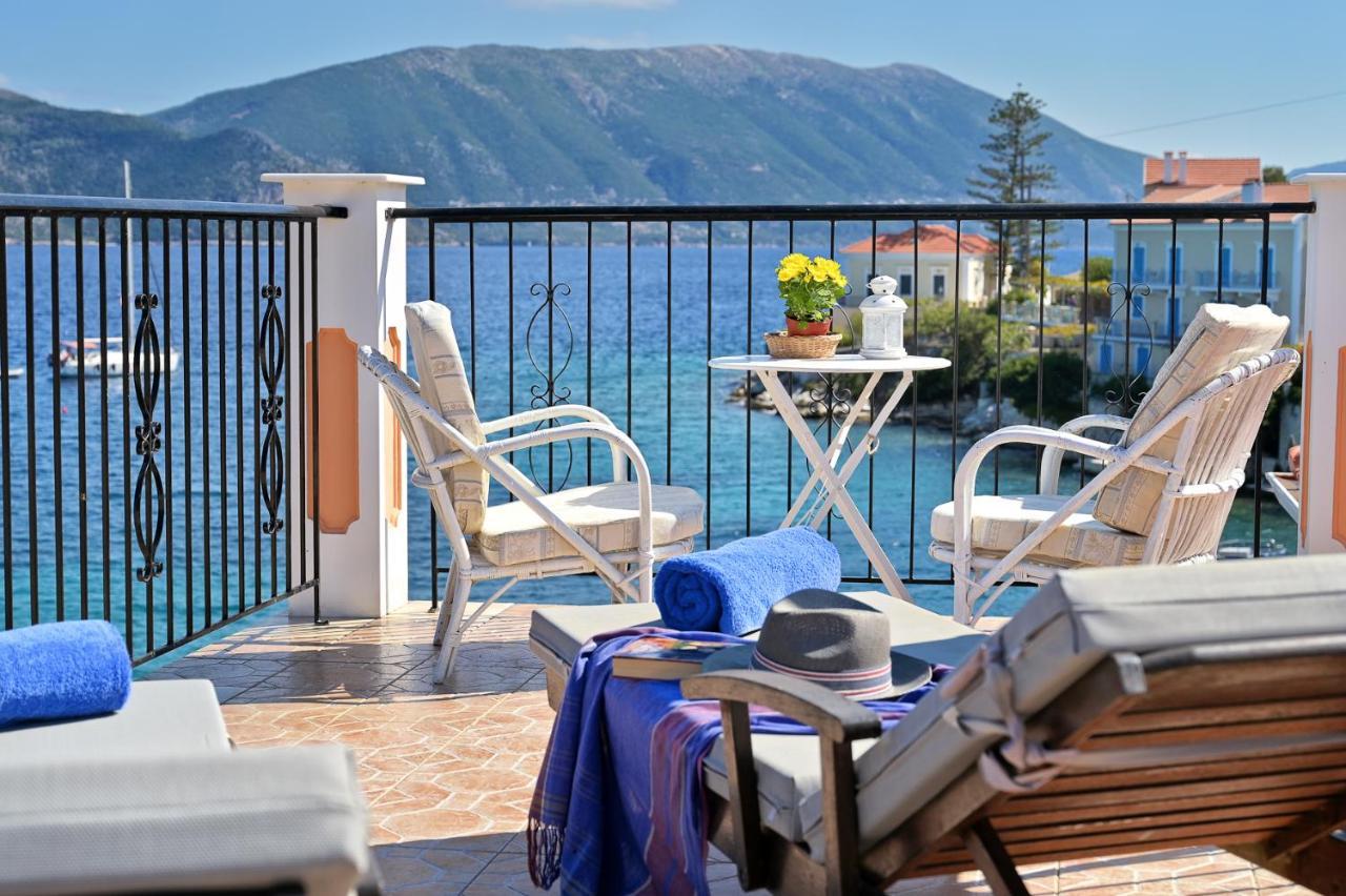 Villa Ireni Waterfont Фискардо Екстериор снимка