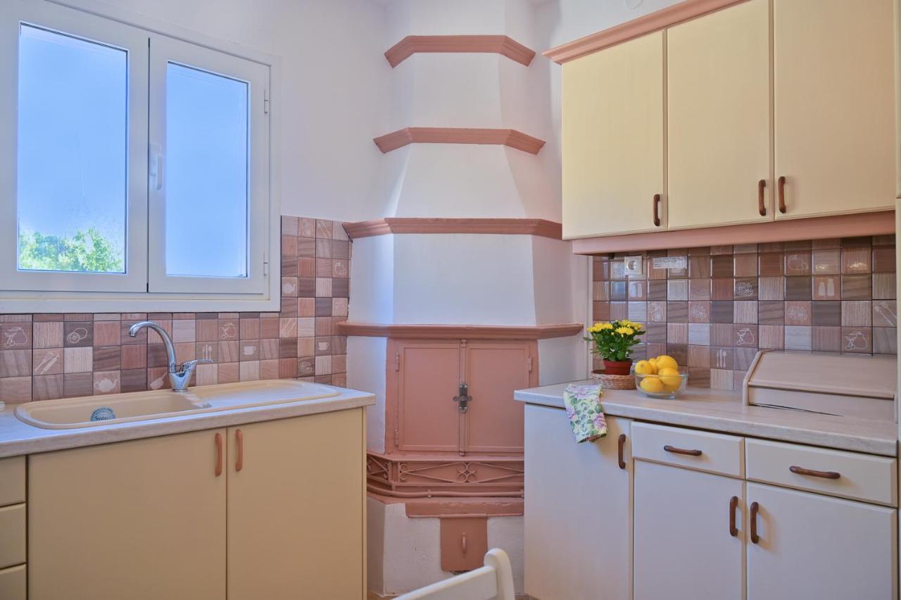 Villa Ireni Waterfont Фискардо Екстериор снимка