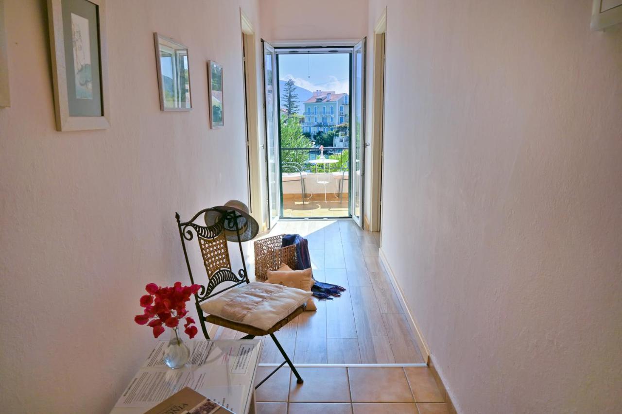 Villa Ireni Waterfont Фискардо Екстериор снимка