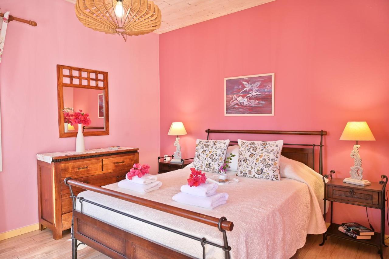 Villa Ireni Waterfont Фискардо Екстериор снимка