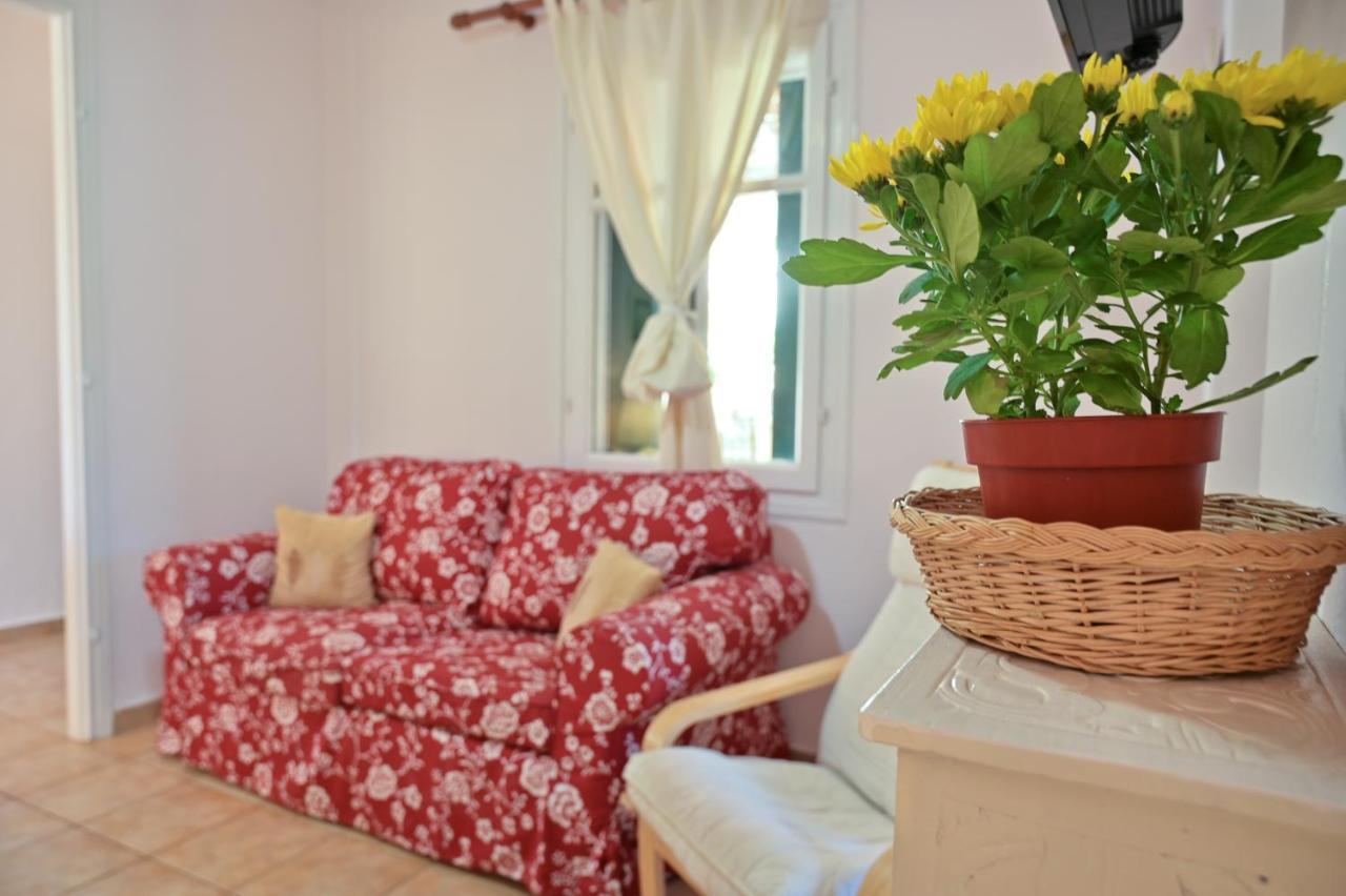 Villa Ireni Waterfont Фискардо Екстериор снимка