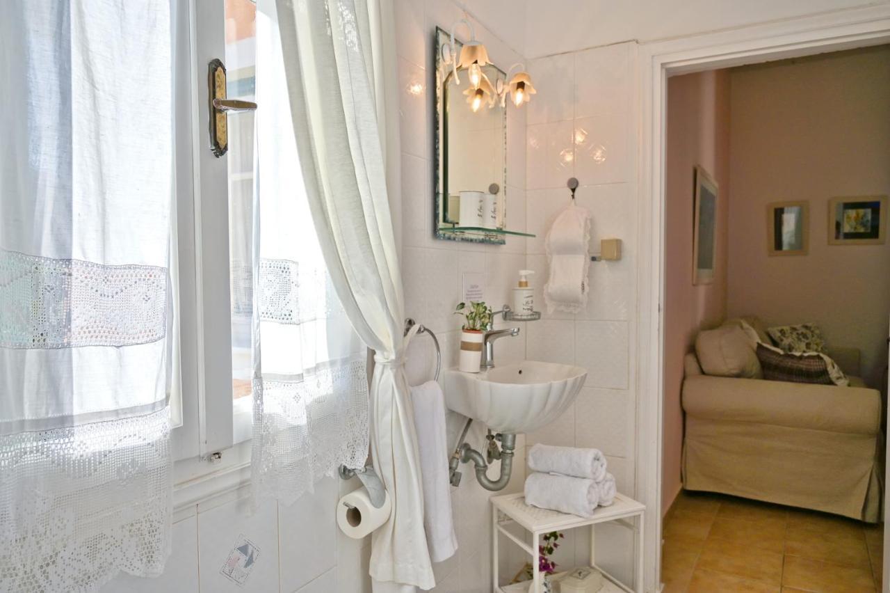 Villa Ireni Waterfont Фискардо Екстериор снимка