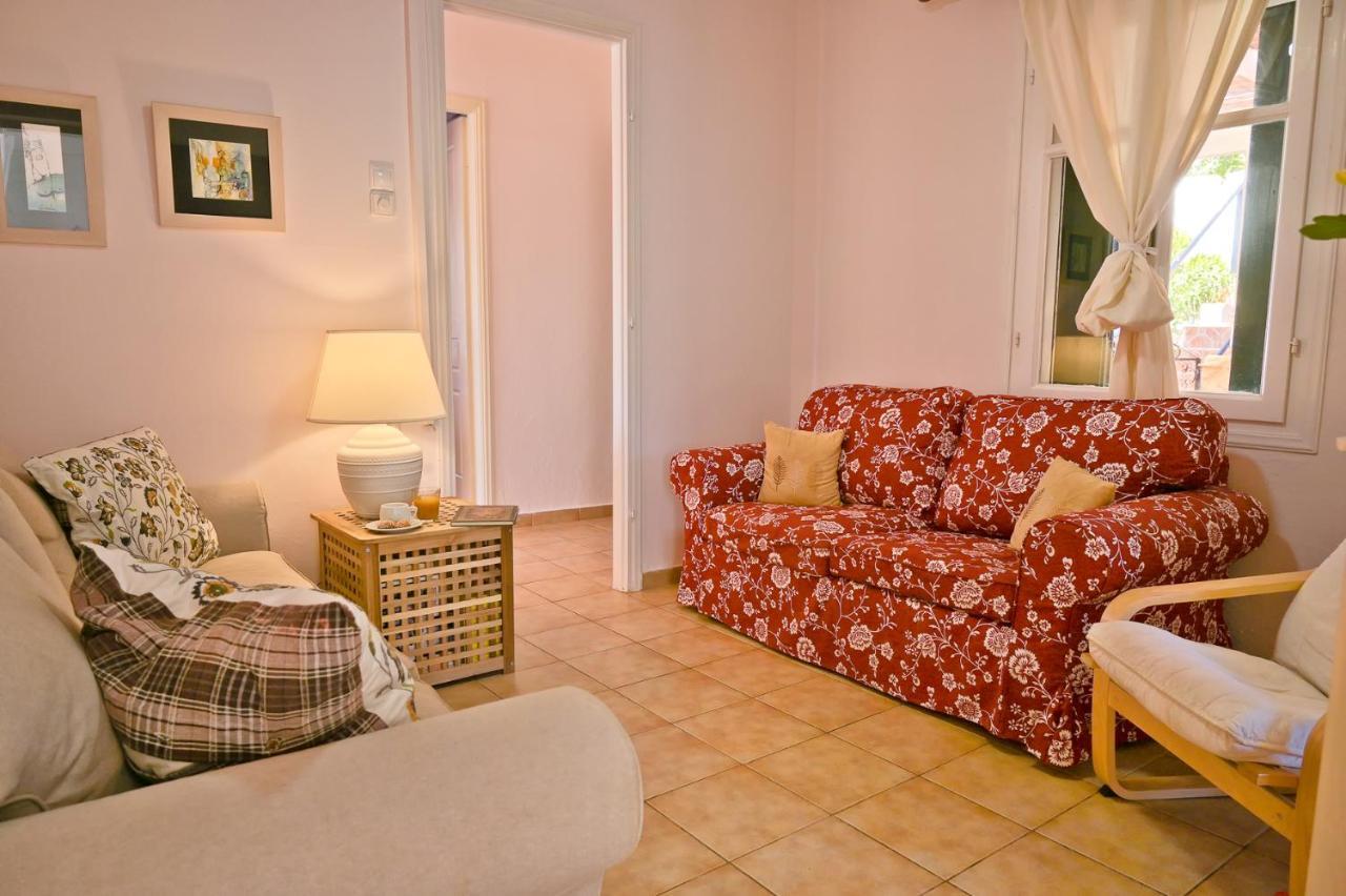 Villa Ireni Waterfont Фискардо Екстериор снимка